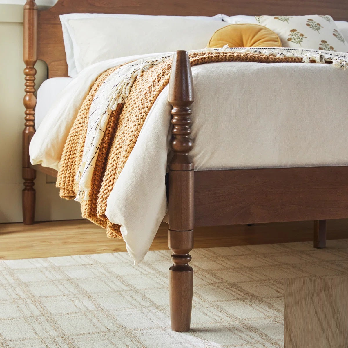 Solid Wood King Size Bed For Bedroom