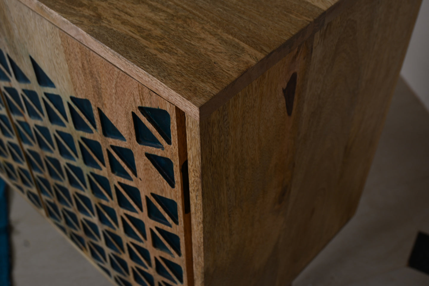 Eon Sideboard with three doors made of solid mango wood