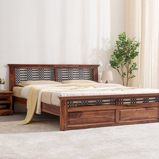 Helioc Kan  Sheesham Wood King Size  Bed In Provincial Teak Finish
