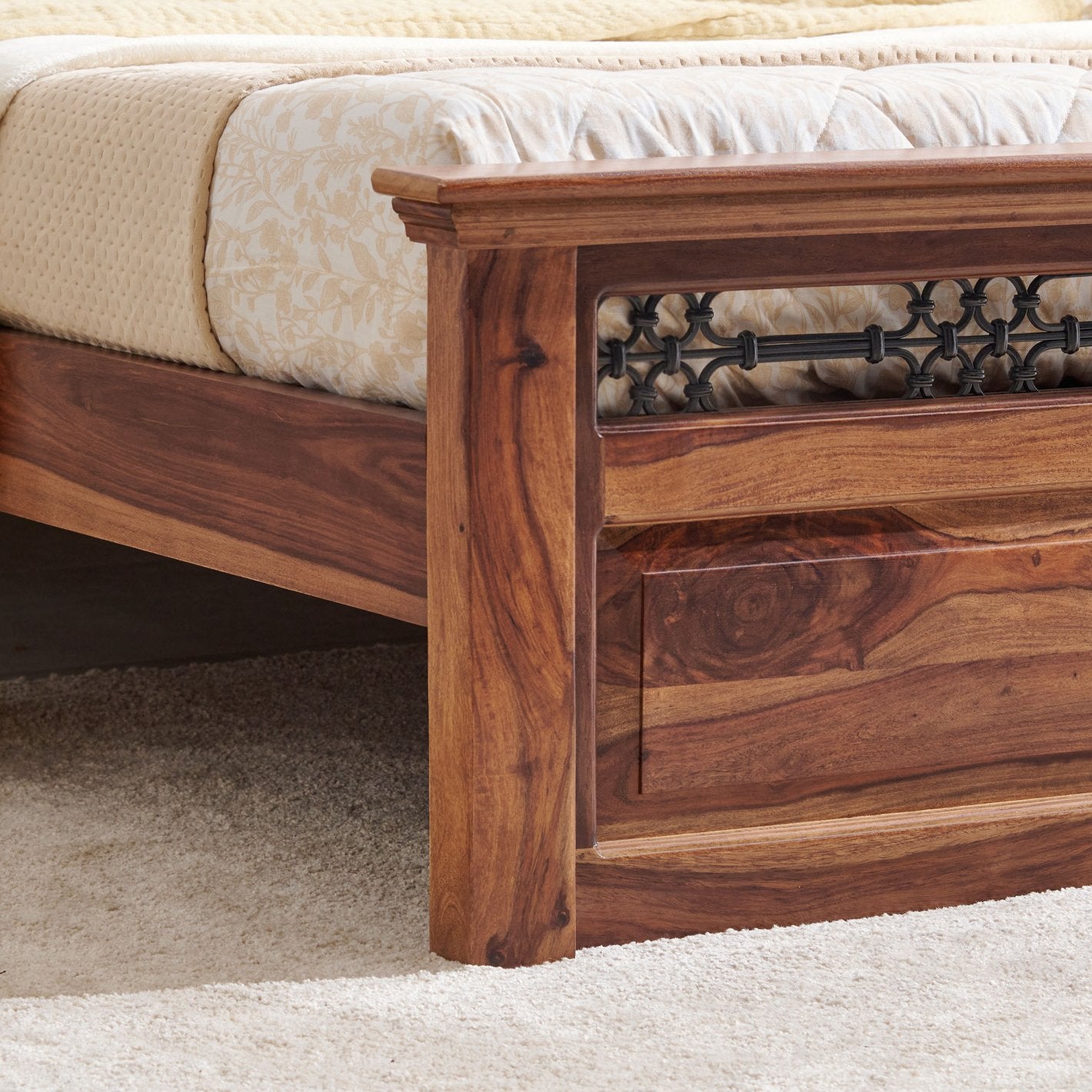 Helioc Kan  Sheesham Wood King Size  Bed In Provincial Teak Finish
