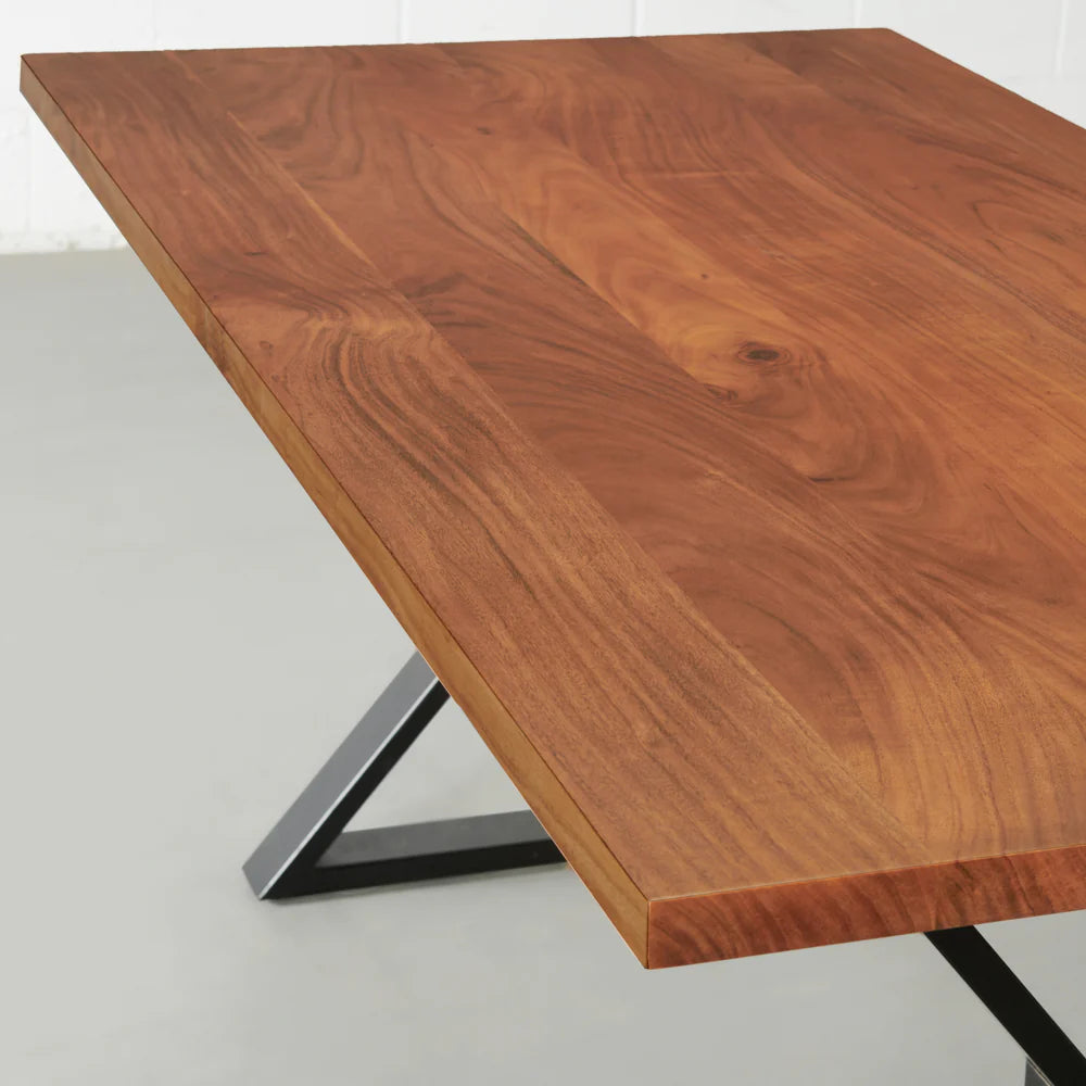 Roster Sheesham Wood Dining Table With Lacquer Finish For Dining Room