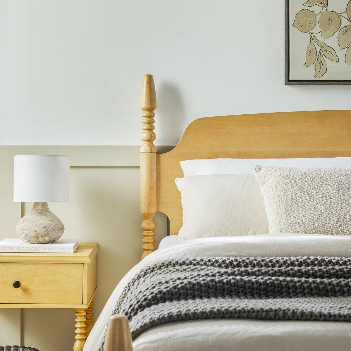 Solid Wood King Size Bed For Bedroom