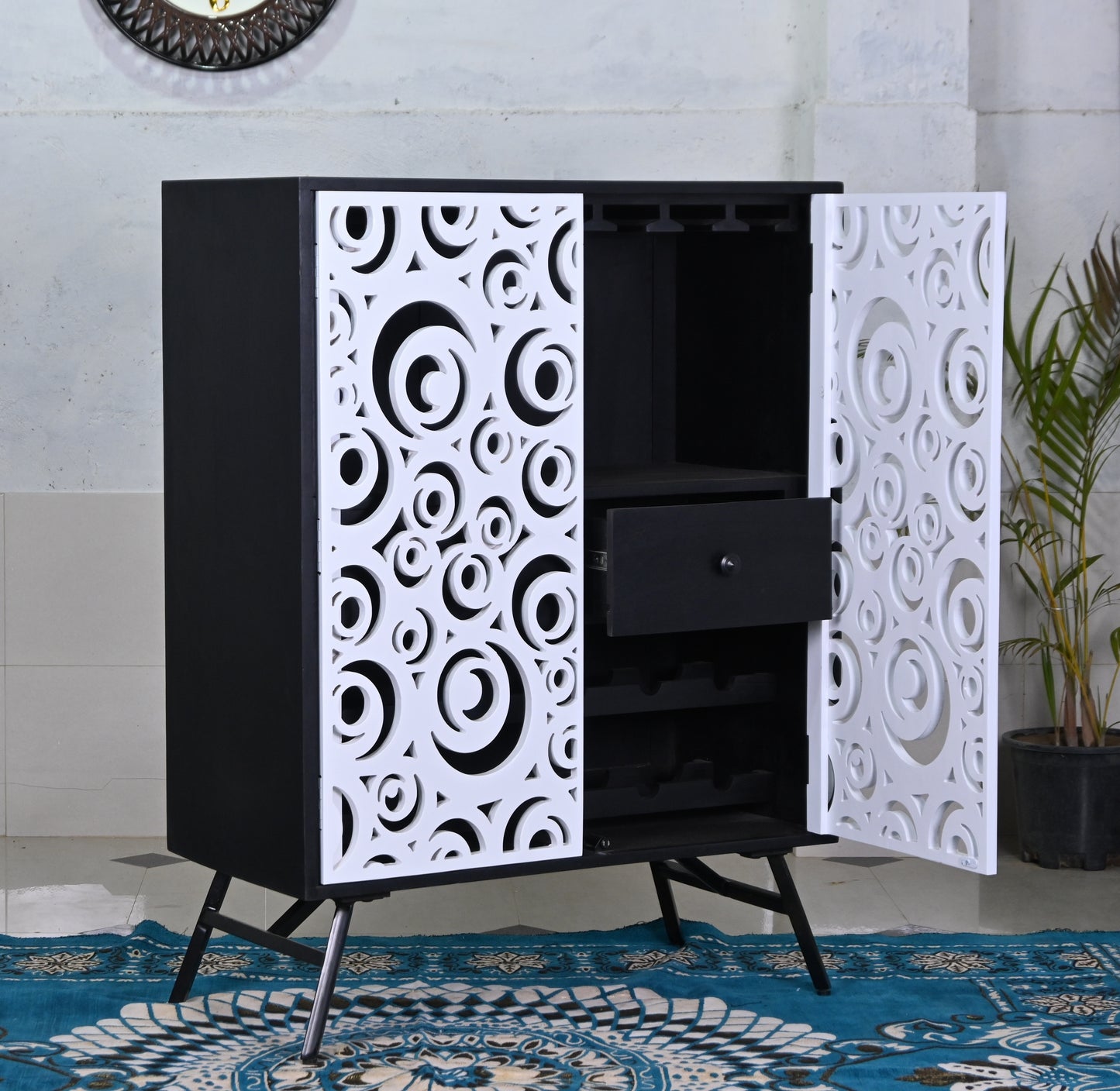 Segure  Solid Mango Wood Bar-Cabinet In White & Black Finish For Bar Room